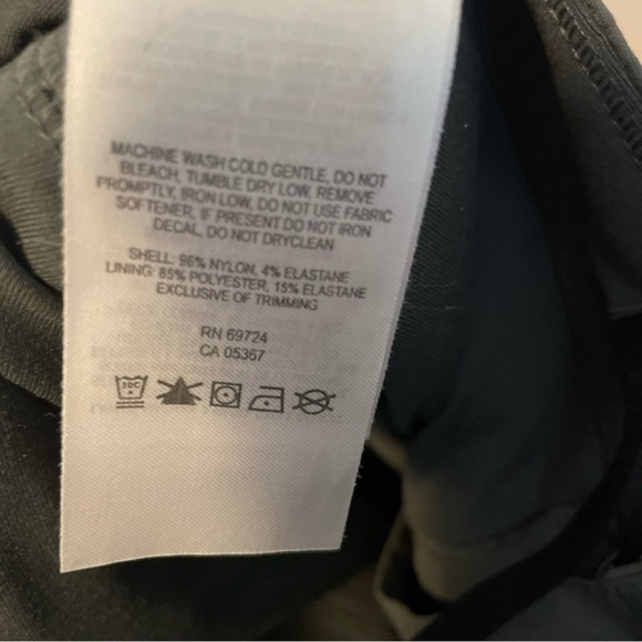 Columbia Omni-Shield Advanced Repellency Gray Activewear  Skort / 6/38. - Picture 5 of 6